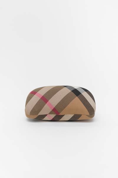 Burberry nova check sunglass case